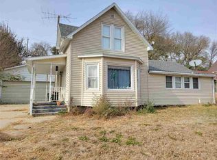 801 9th St, Wisner, NE 68791