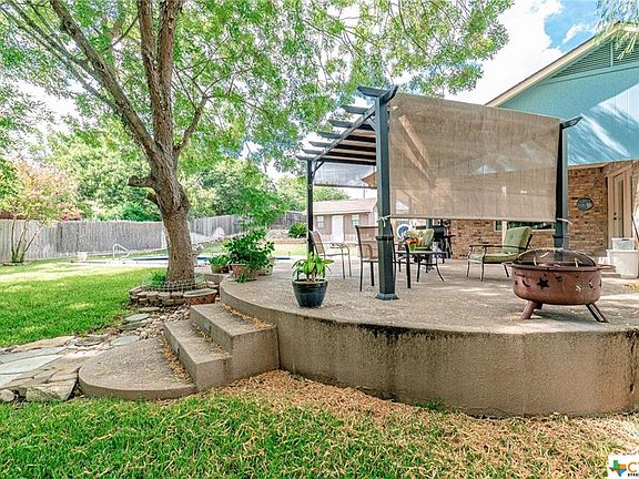4th image of 3318 Las Moras Dr