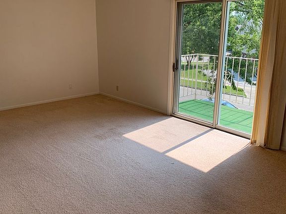 3rd image of 458 N 26th Pl Unit 9