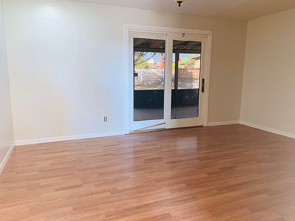2nd image of 5730 W Glenrosa Ave