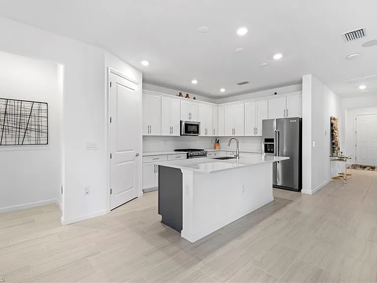 1854 Amador Ct — Photo 14