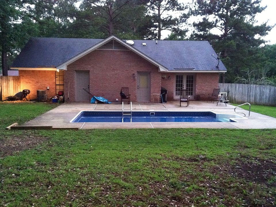 2nd image of 56 Blossom Cir