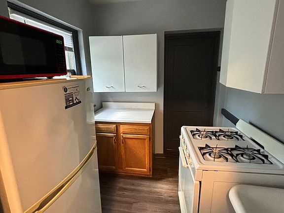 5th image of 648 S 12th St #A1