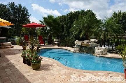 3rd image of 3363 Parkway Blvd