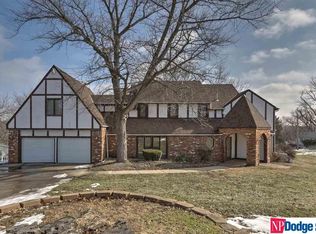 7720 Pinkney St, Omaha, NE 68134