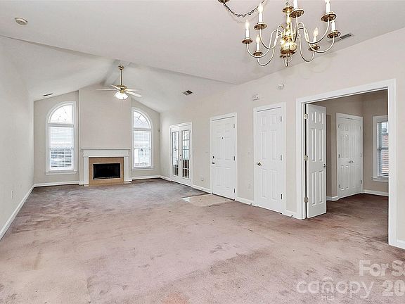 5th image of 8684 Windsor Ridge Dr