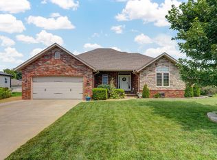 623 W Bridgewood Ct, Springfield, MO 65803