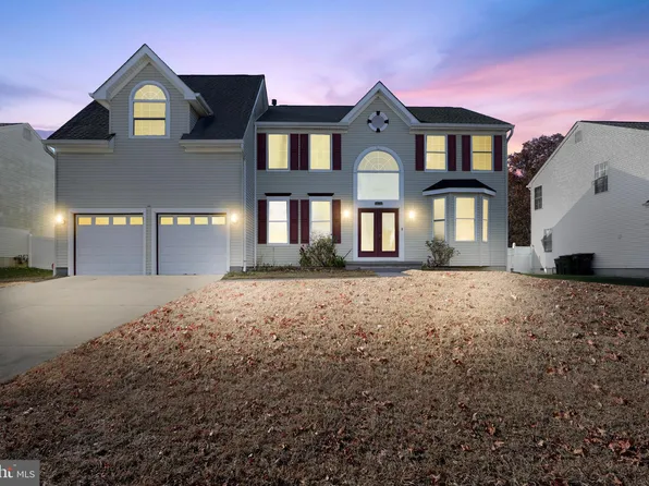 19 Blue Spruce Dr, Sicklerville, NJ 08081