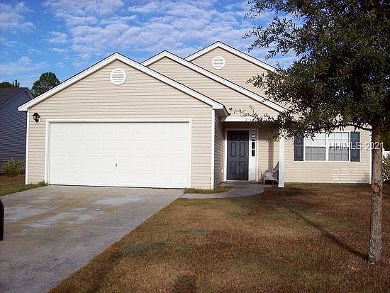 2nd image of 18 Hidden Lakes Ln