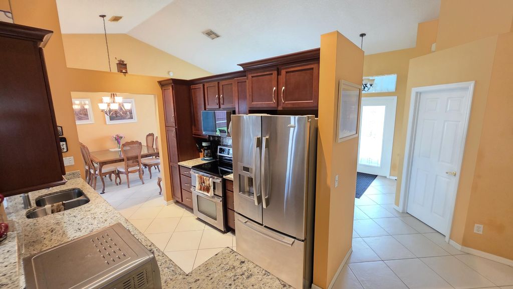 1844 SW Breezeway Street, Port Saint Lucie, FL - View 2