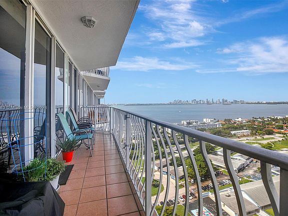 3rd image of 7601 E Treasure Dr Penthouse 101
