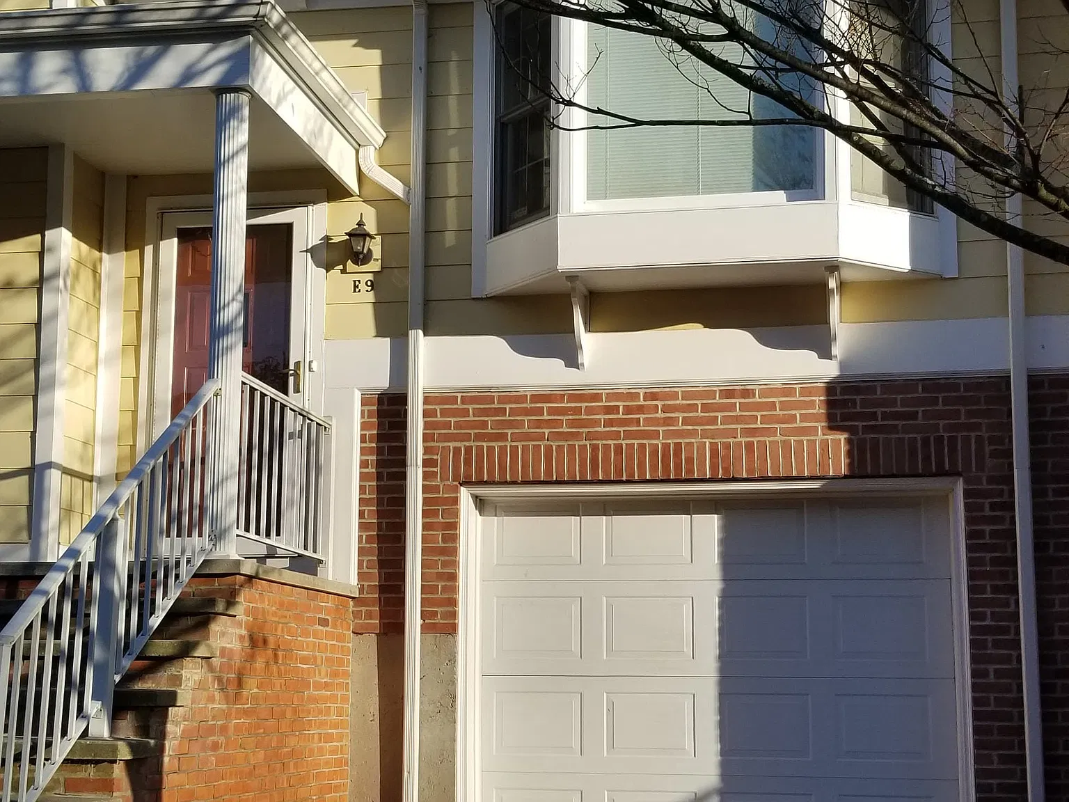 2 bed, 1.5 bath, 1224 sqft, $2,200 — Photo 2