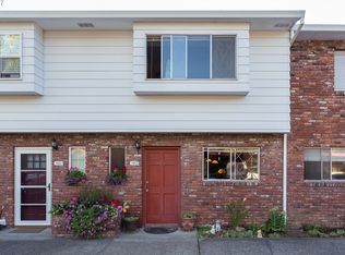1822 NE 19th St, Gresham, OR 97030