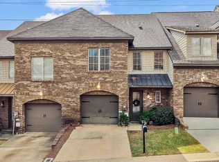 675 Flag Cir, Hoover, AL 35226