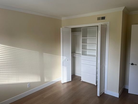 4th image of 9949 Aviary Dr