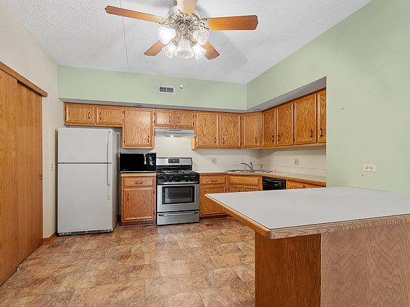 2nd image of 1323 Mesa Dr #1323