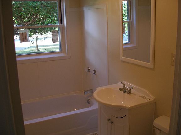 2nd image of 108 Columbian Ave