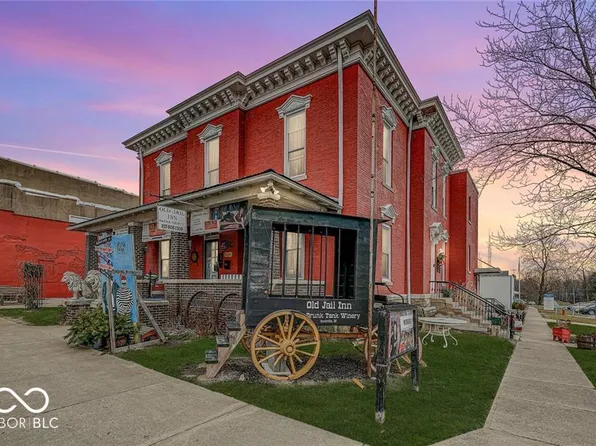 127 S Jefferson St, Rockville, IN 47872