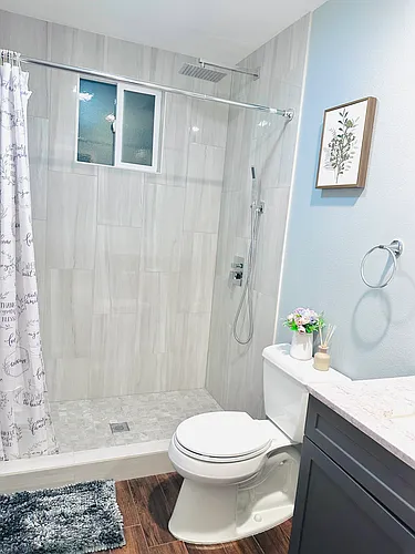 2621 Wallace Ave Photo 1