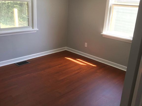 5th image of 5210 Charloe St