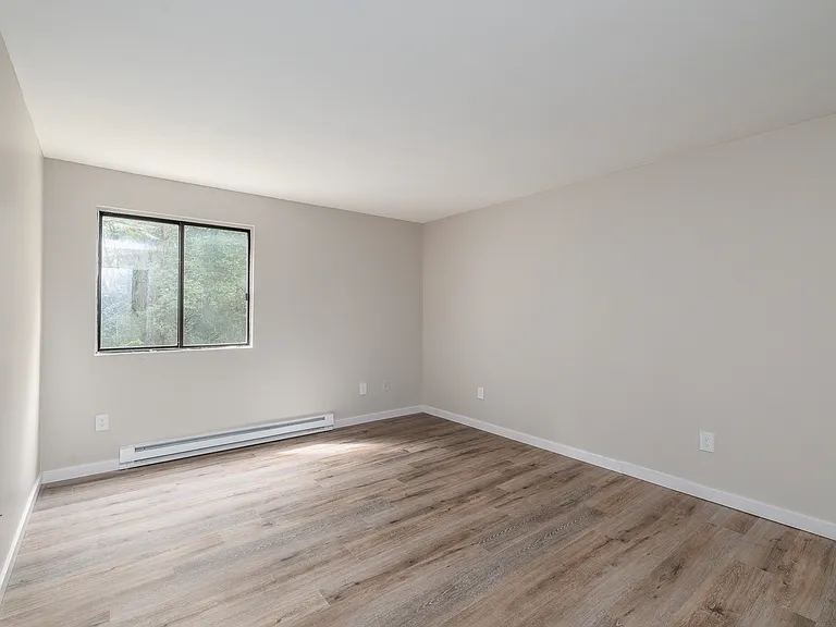 Hartford Mills Apartments — Photo 17