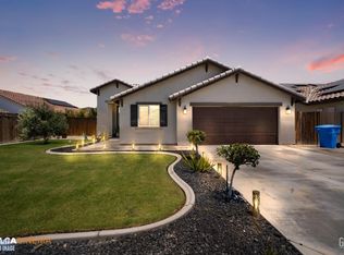 9124 Midnight Creek Way, Bakersfield, CA 93311