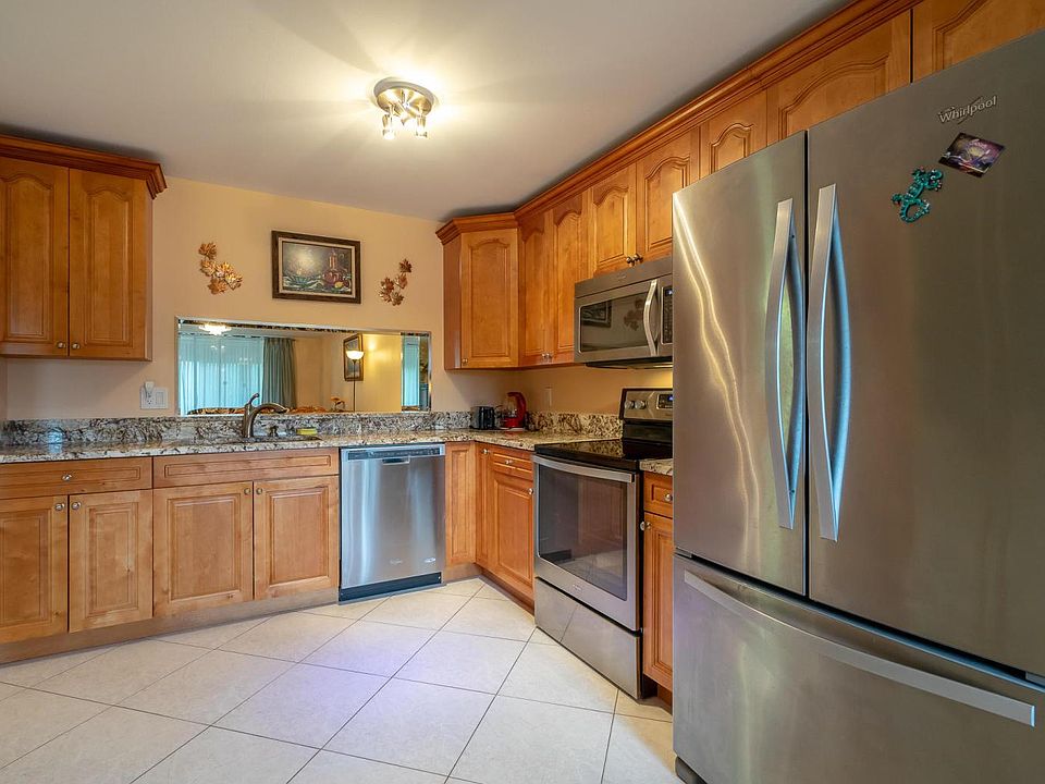 1st image of 5574 Witney Dr