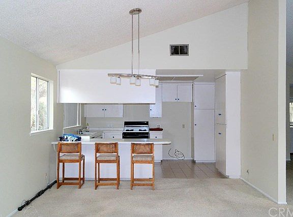 5th image of 3156 W Bridgeport Ave