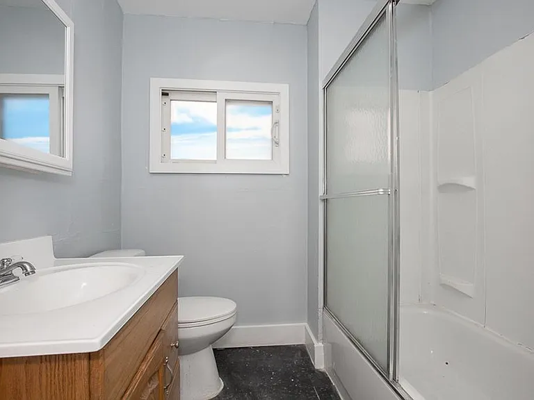 1910 Corning Ave #1 — Photo 17