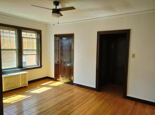 1021 S Oak Park Ave APT 2A, Oak Park, IL 60304