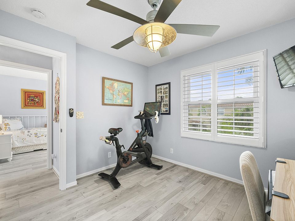 1st image of 6457 Park Lake Circle