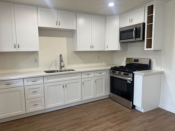 2nd image of 1755 Evans Ave APT 7