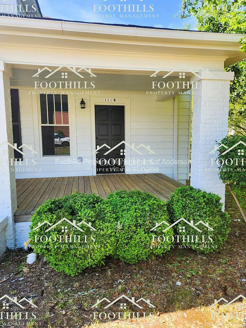 Building Photo - 111 Anderson Ave #B