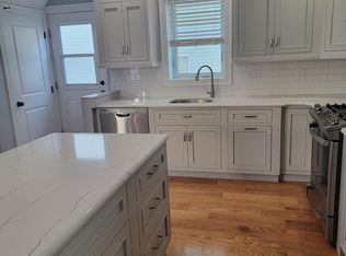 16 Caprera Rd, Worcester, MA 01604