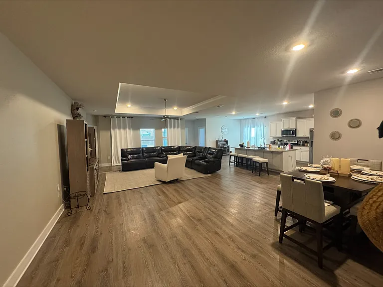 Living/Dining Room