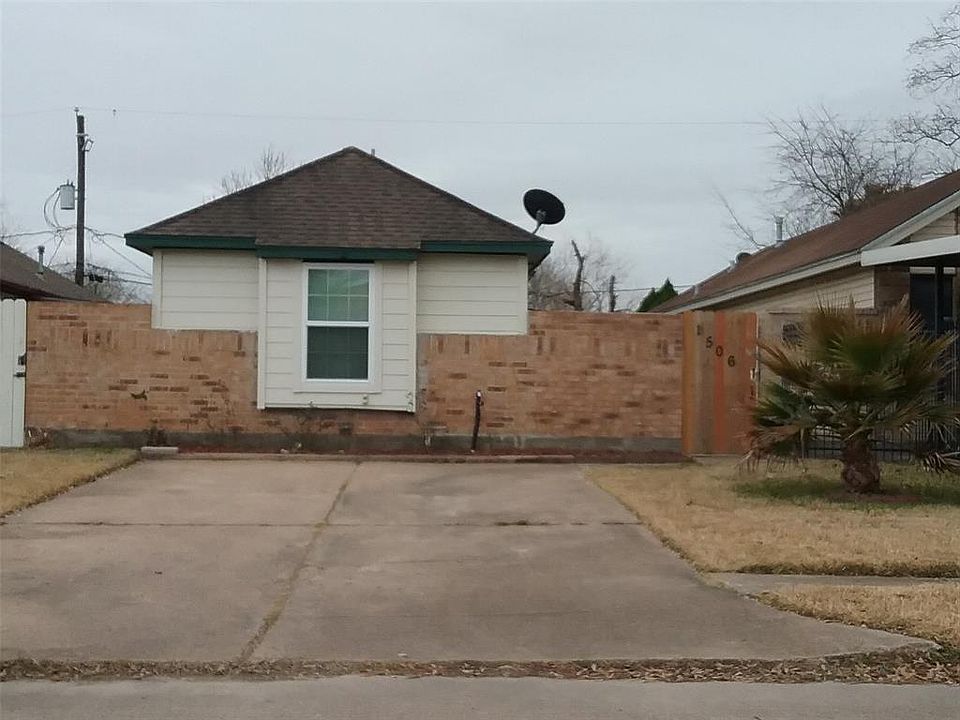 1st image of 1506 Christa Ln