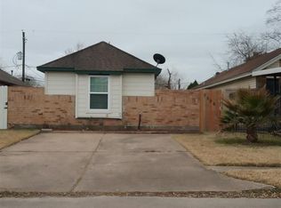 1506 Christa Ln, South Houston, TX 77587