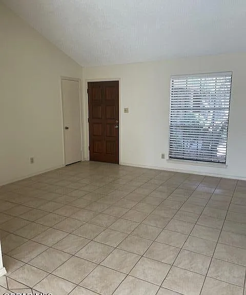 7045 Orizaba Ave #A — Photo 15