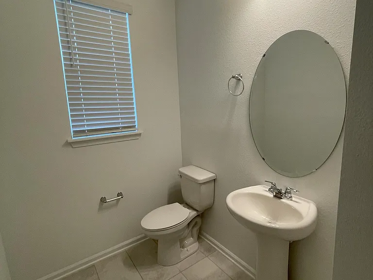 711 Cherry Elm Dr — Photo 11