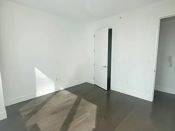 388 Bridge Street image 9 of 13