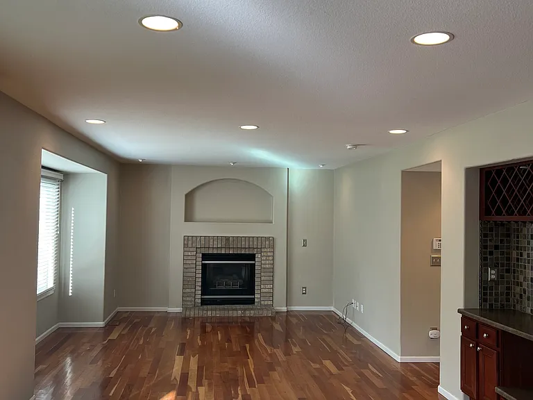 15970 Hedgeway Dr — Photo 10