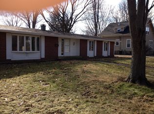 755 - 755.5 W. Jackson St, Morris, IL 60450