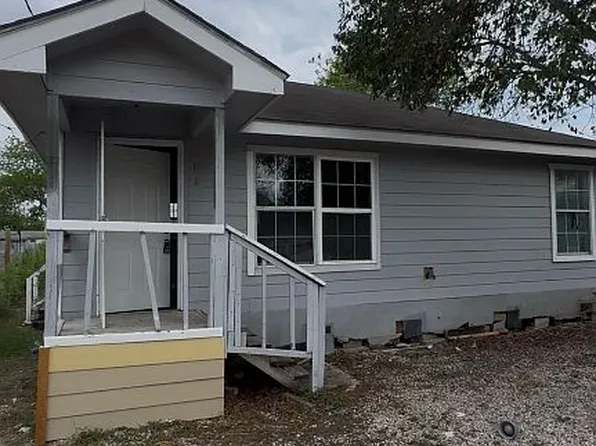 408 SW 41st St, San Antonio, TX 78237