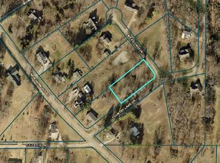 4824 Meadow Cir, Evansville, IN 47720