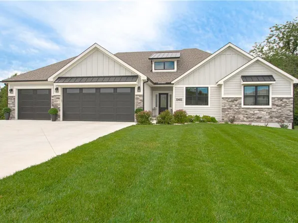 13402 Oakbrook Dr, Kearney, MO 64060