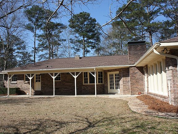 4th image of 157 Woodland Dr