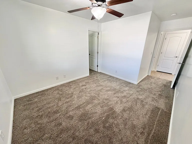 1009 W 4100 S — Photo 19