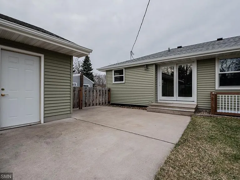 9845 Pillsbury Ave S — Photo 2