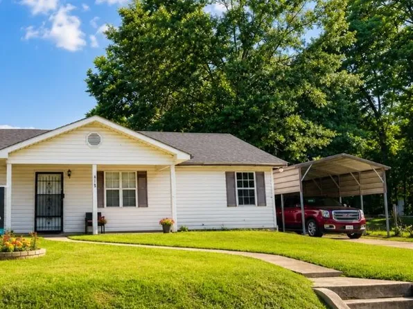 618 Campbell St, Winona, MS 38967