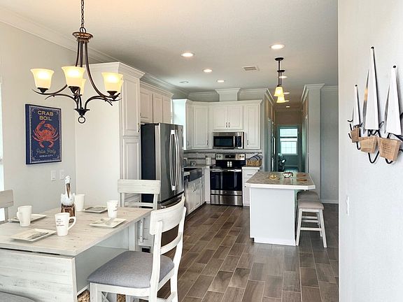 5th image of 370 NE Wharf Way #370